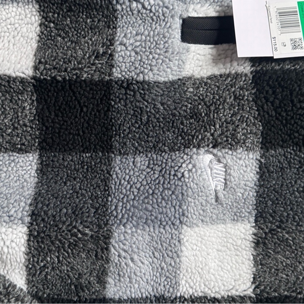 Nike 1/4 Quarter Fleece Pullover - Picture 2 of 7